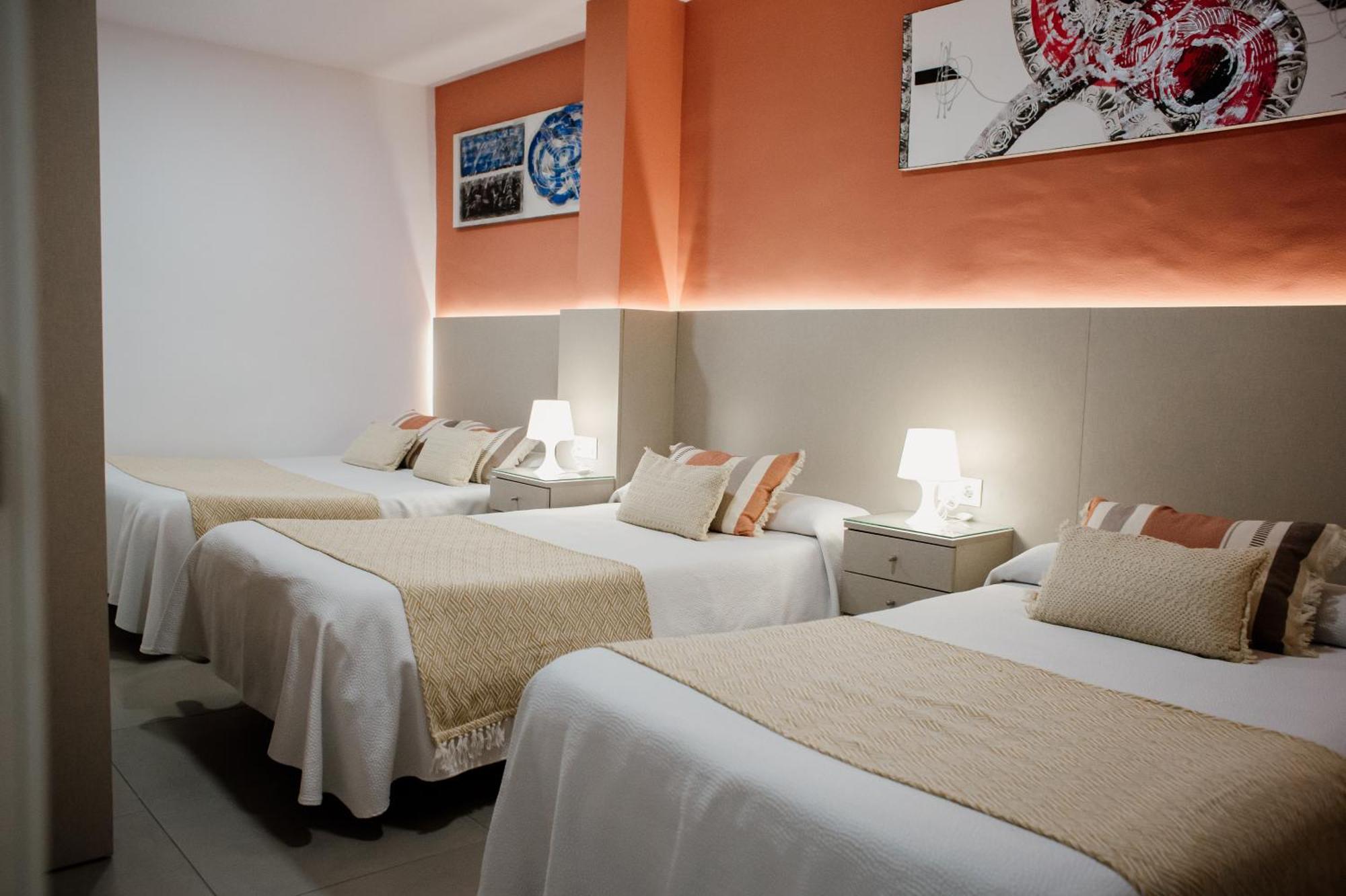 Apartamentos Turisticos Mastil 16 مالقة المظهر الخارجي الصورة