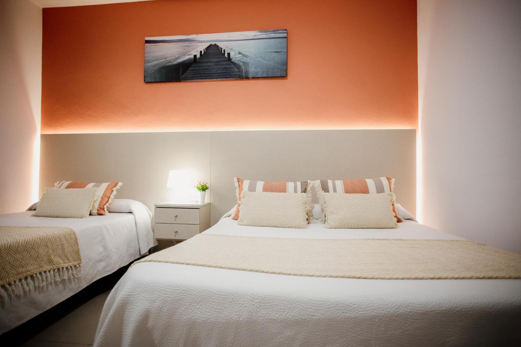 Apartamentos Turisticos Mastil 16 مالقة المظهر الخارجي الصورة