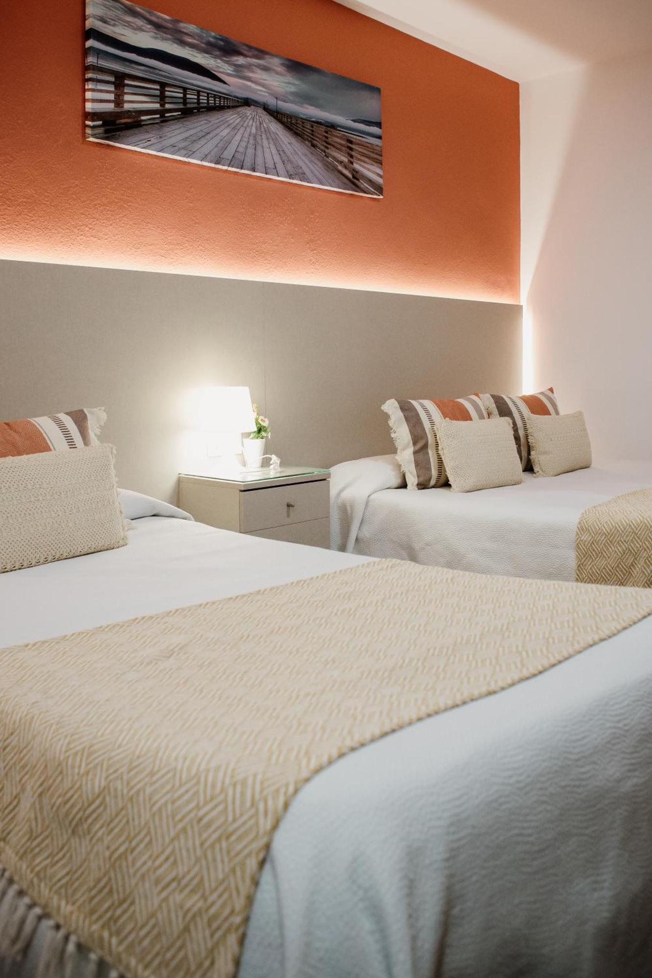 Apartamentos Turisticos Mastil 16 مالقة المظهر الخارجي الصورة