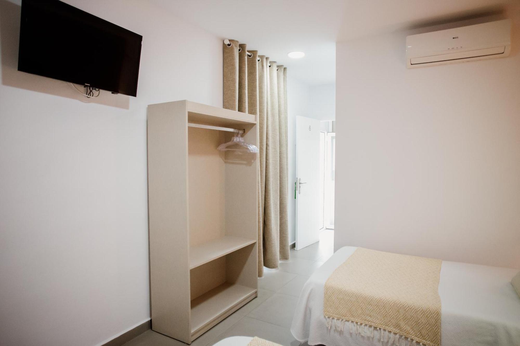 Apartamentos Turisticos Mastil 16 مالقة المظهر الخارجي الصورة