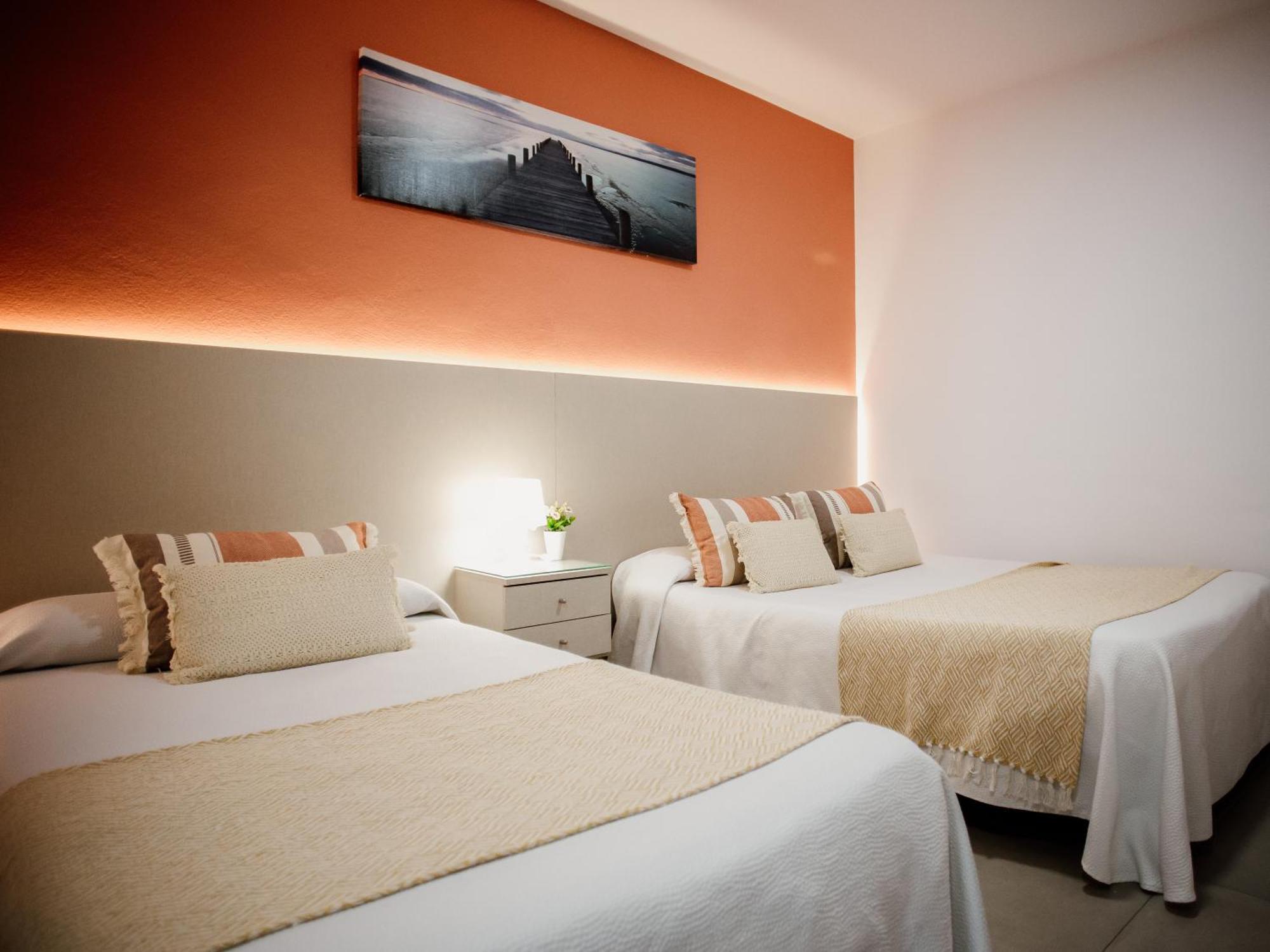 Apartamentos Turisticos Mastil 16 مالقة المظهر الخارجي الصورة