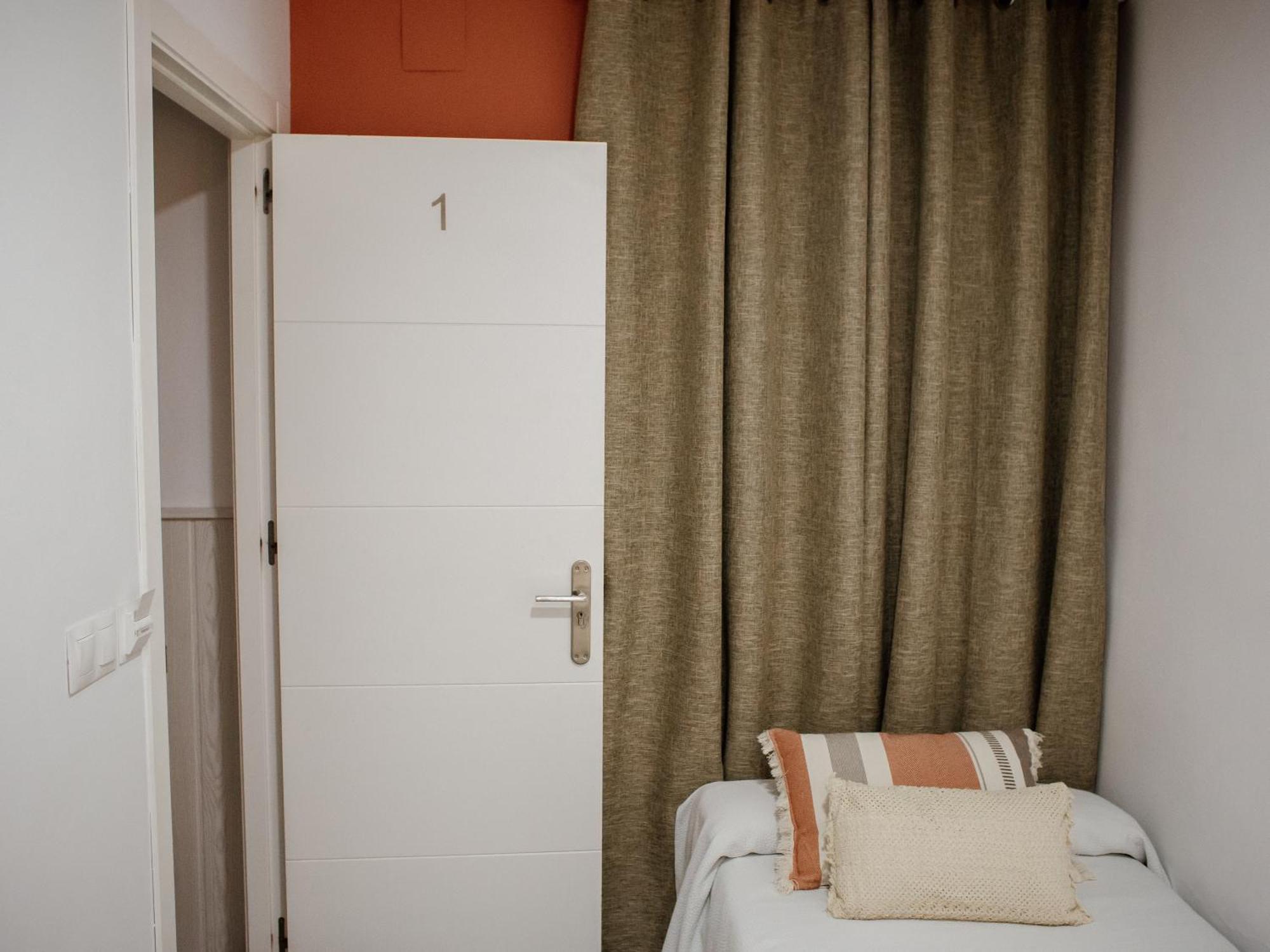 Apartamentos Turisticos Mastil 16 مالقة المظهر الخارجي الصورة