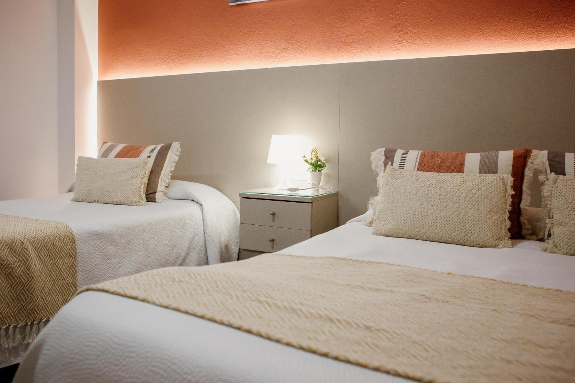 Apartamentos Turisticos Mastil 16 مالقة المظهر الخارجي الصورة