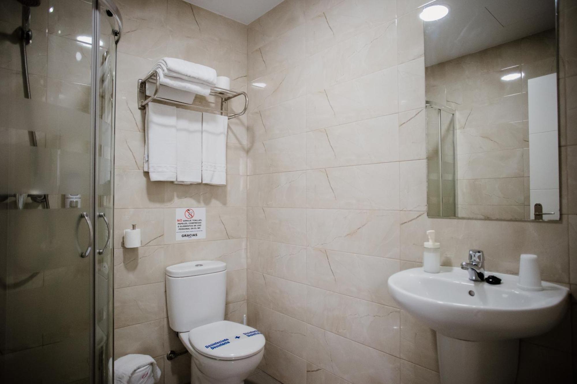 Apartamentos Turisticos Mastil 16 مالقة المظهر الخارجي الصورة